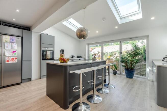 8664321-interior08.jpg
