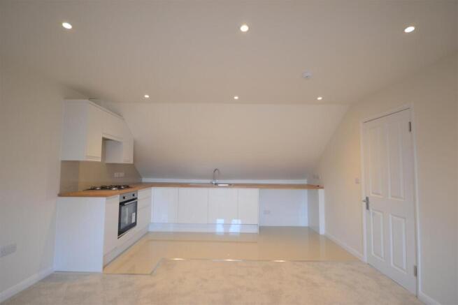 Open plan living / kitchen