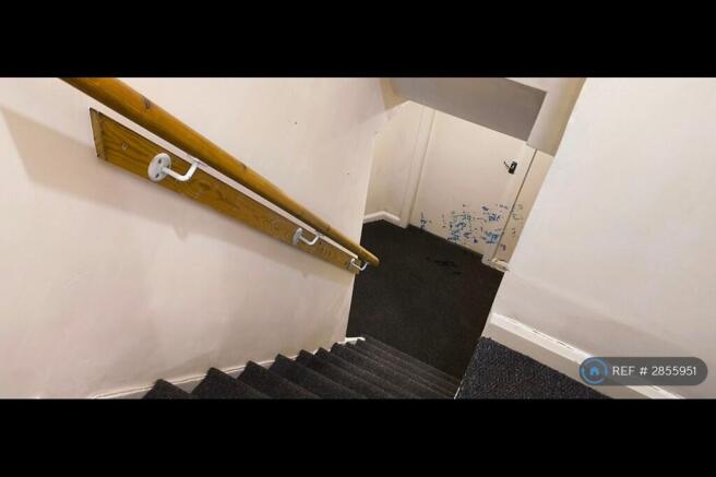 1 bed Flat to rent Image 10