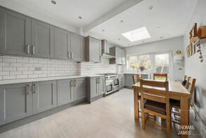 84, Fernleigh Road, London N21 3AH
