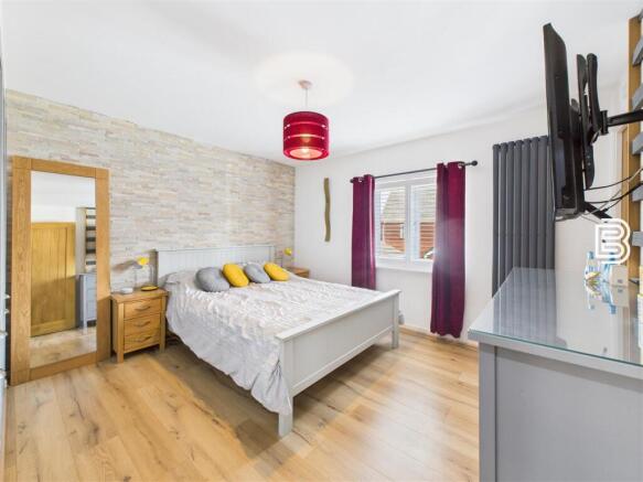 Bedroom 1.jpg