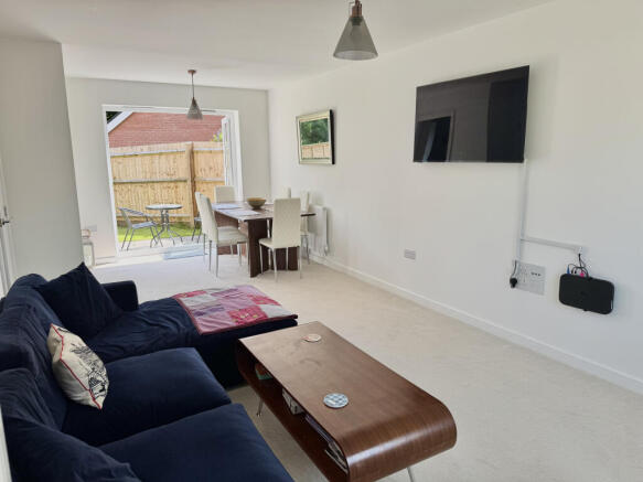 Lounge / Dining Room