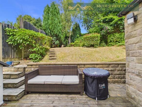 4 bed Detached for sale Image 9