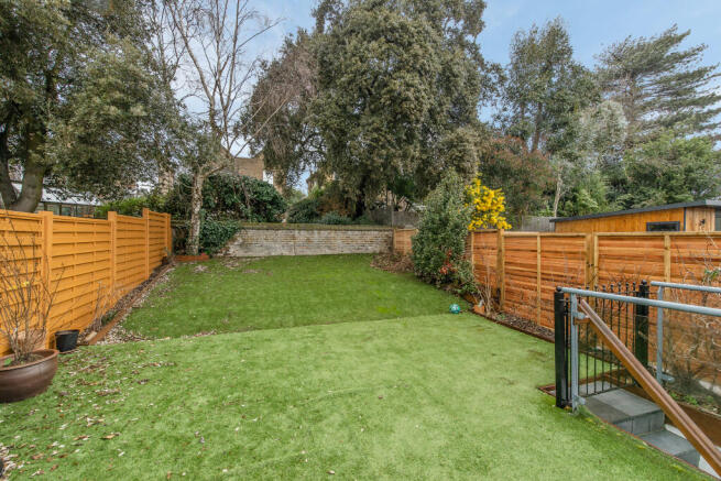 1f Dora Road-Gar.jpg