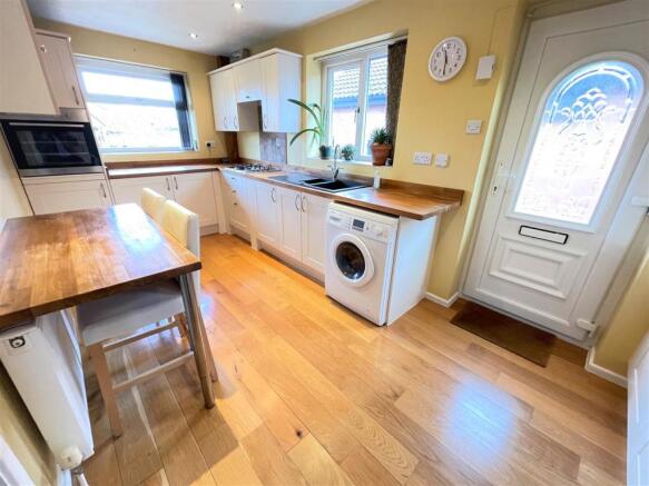 BREAKFAST KITCHEN