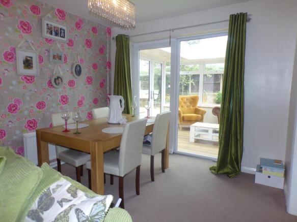 Living Room/Dinging