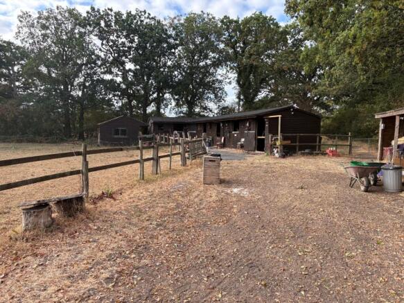 Lot 3 Stables