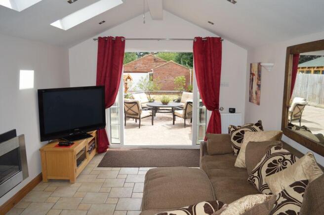 FAMILY ROOM