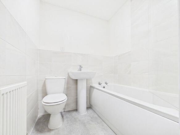 3 bed Terraced for sale Image 7