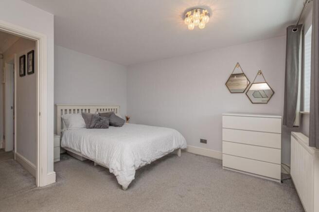 34 - 19 Marsland Court BD19 4QQ