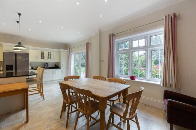 Chalfont Lane, Chorleywood, Rickmansworth, Hertfordshire, WD3 photo 4