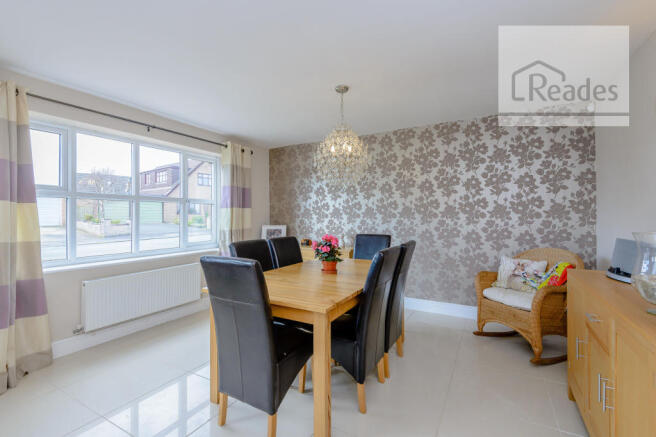 Living/dining rm