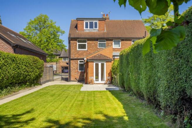 3 bed Semi-Detached to rent Image 6