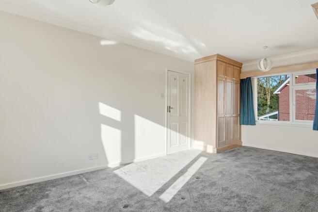 3 bed Detached for sale Image 11