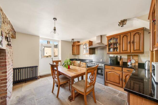 2 bed Cottage for sale Image 12