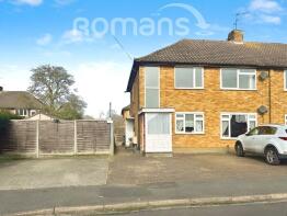4, Hillside, Maidenhead SL6 2RX