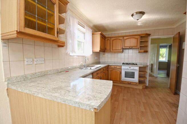 2 bed Detached Bungalow for sale Image 5