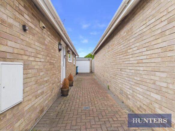 2 bed Detached Bungalow for sale Image 12