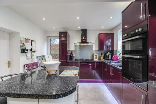 Kitchen/Breakfast