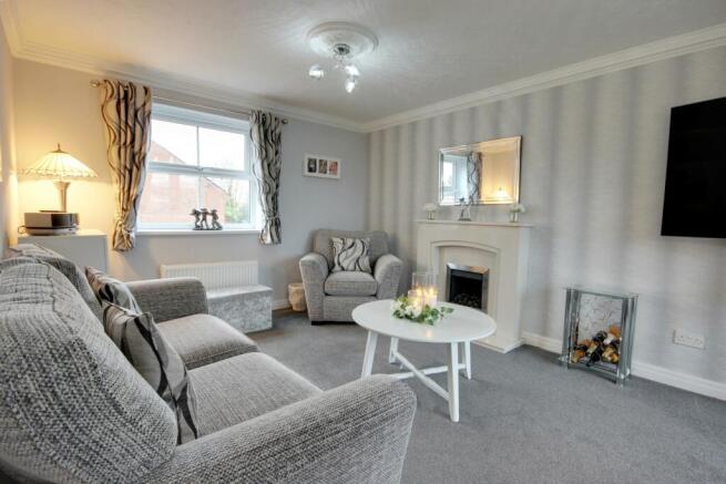 3 bed Semi-Detached for sale Image 10