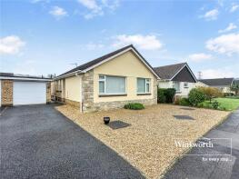 69, Leeson Drive, Ferndown BH22 9RD