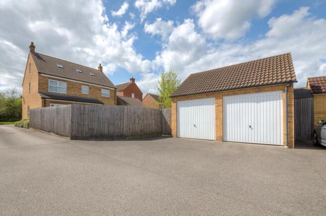Double Garage and Pa