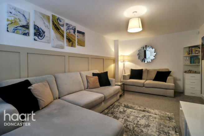 3 bed Semi-Detached for sale Image 9