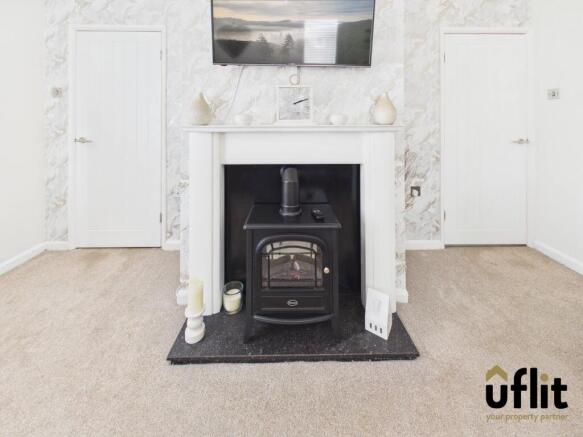 2 bed Semi-Detached for sale Image 7