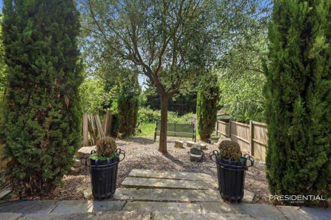 Turpins Lane, Woodford Green, IG8 photo 4