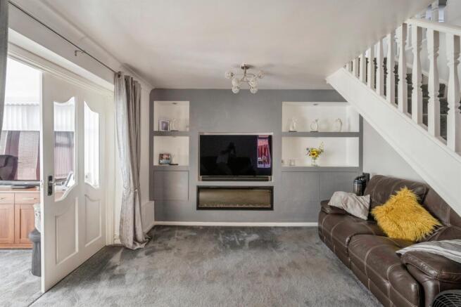 2 bed Detached for sale Image 6