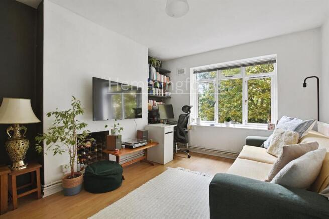 11-b30dGCHMF - 34 Cluse Court - Reception 3 -Origi