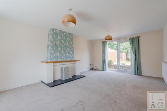 30 Foxglove Close (3 of 11).jpg