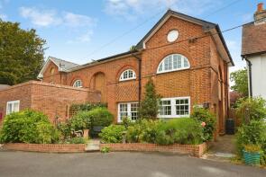 1, Fairways Court, Salisbury Street, Salisbury SP4 7AW