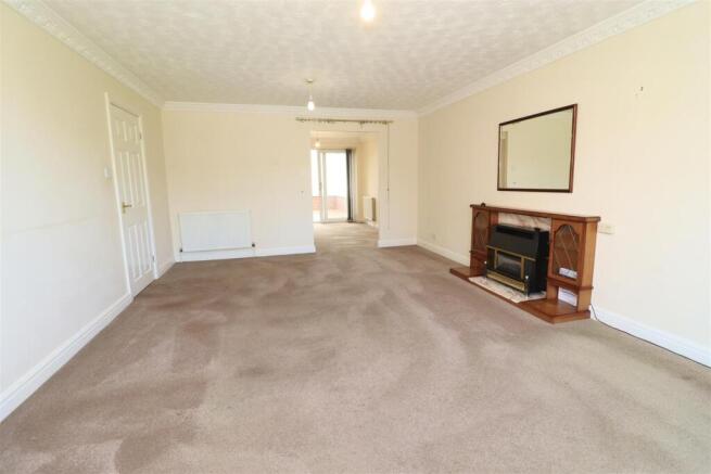 3 bed Detached Bungalow for sale Image 7