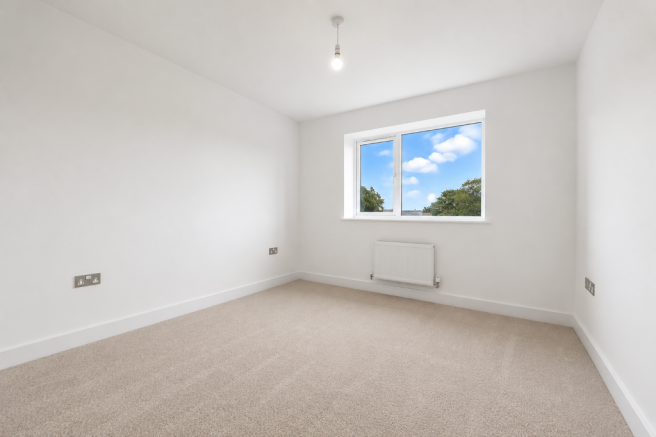 4 bed Detached for sale Image 11