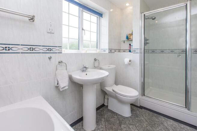 Master En-suite