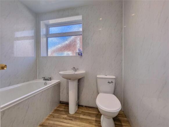 3 bed Bungalow to rent Image 5