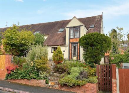 Saxonfields, Bidford-On-Avon, Alcester