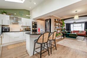 42, Whitebeam Drive, Maidstone ME17 4QY