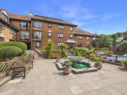 Lansdowne Road, Purley