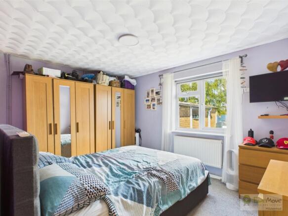 EweMove Mildenhall 11a Sandgalls Drive Bedroom 1