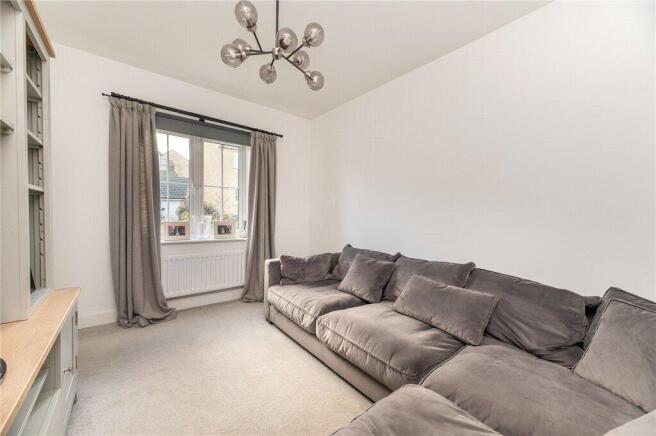 4 bed Detached for sale Image 5