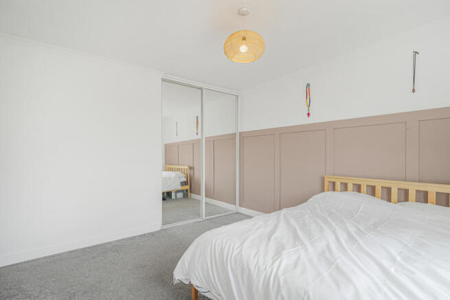 3 bed Semi-Detached for sale Image 8