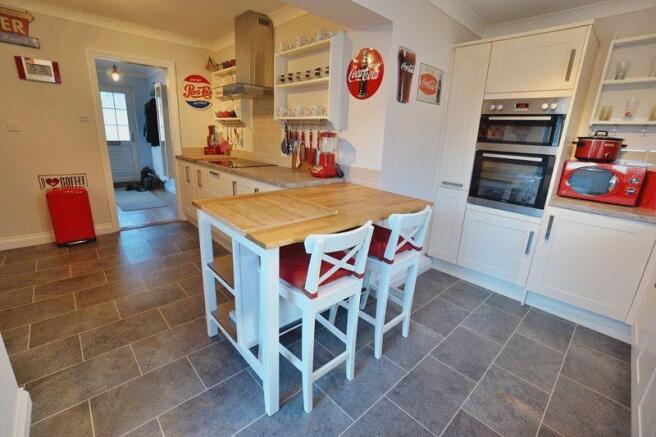Kitchen/breakf...