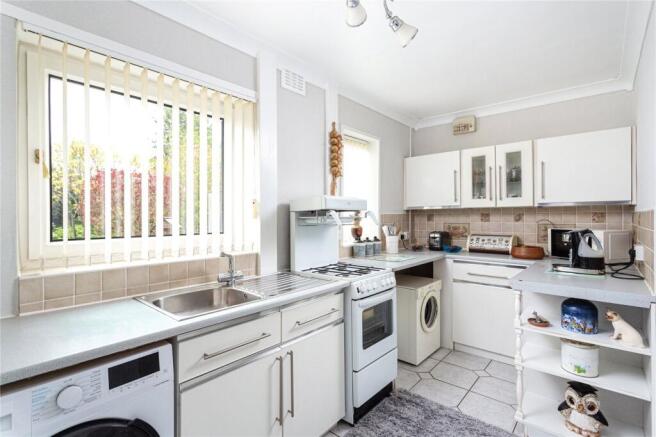 3 bed Semi-Detached for sale Image 4