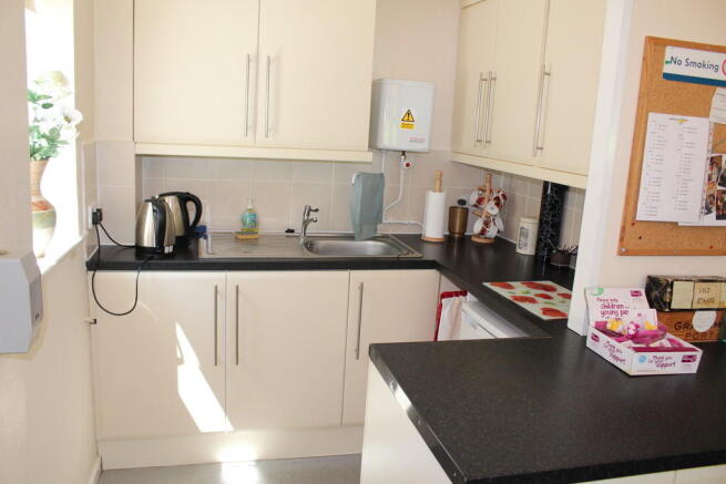 Photo 10