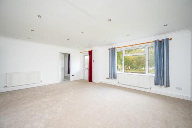 Sitting / Dining Room
