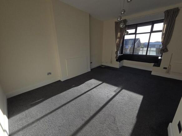 1 bed Flat to rent Image 4