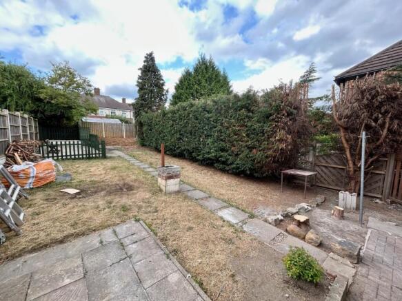 2 bed Semi-Detached to rent Image 7