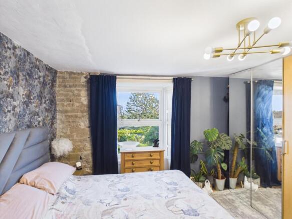4 bed Character Property for sale Image 10